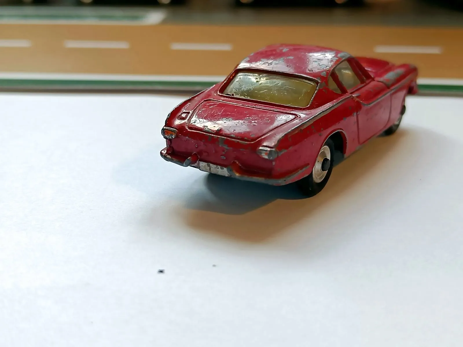 228 Volvo P1800 in red