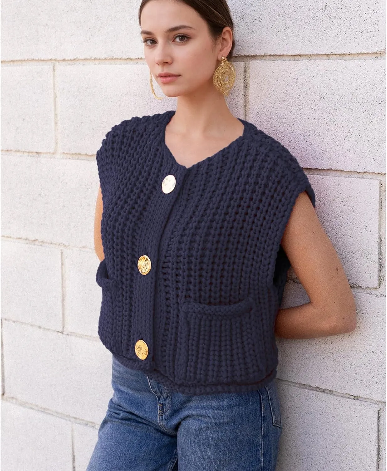 Ainangua Sleeveless Cropped Cardigan for Women Casual Chunky Knit Tank Tops Button Down Open Front Sweater Vest with Pockets