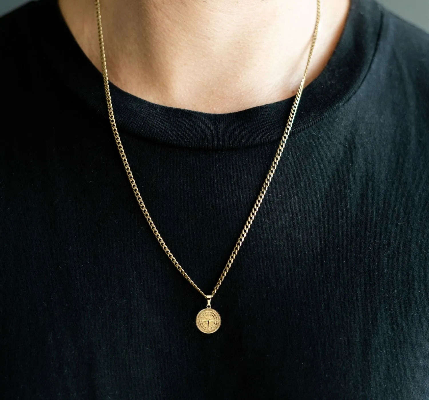 Compass Pendant Necklace | Gold