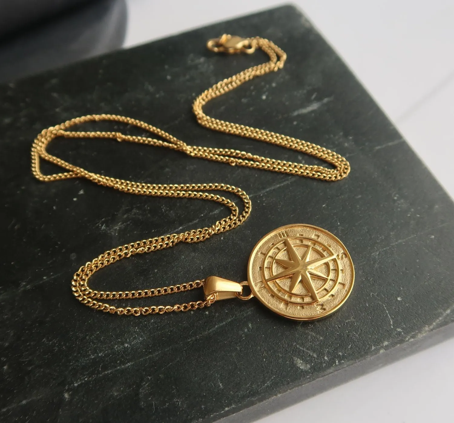 Compass Pendant Necklace | Gold