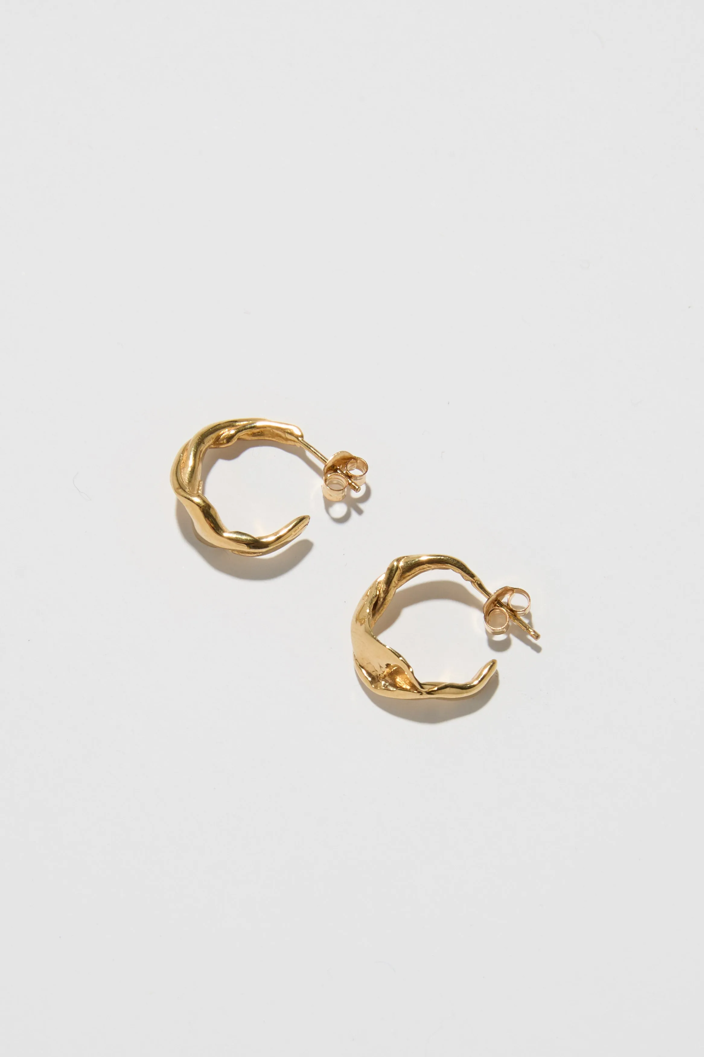 Faris Twist Hoops