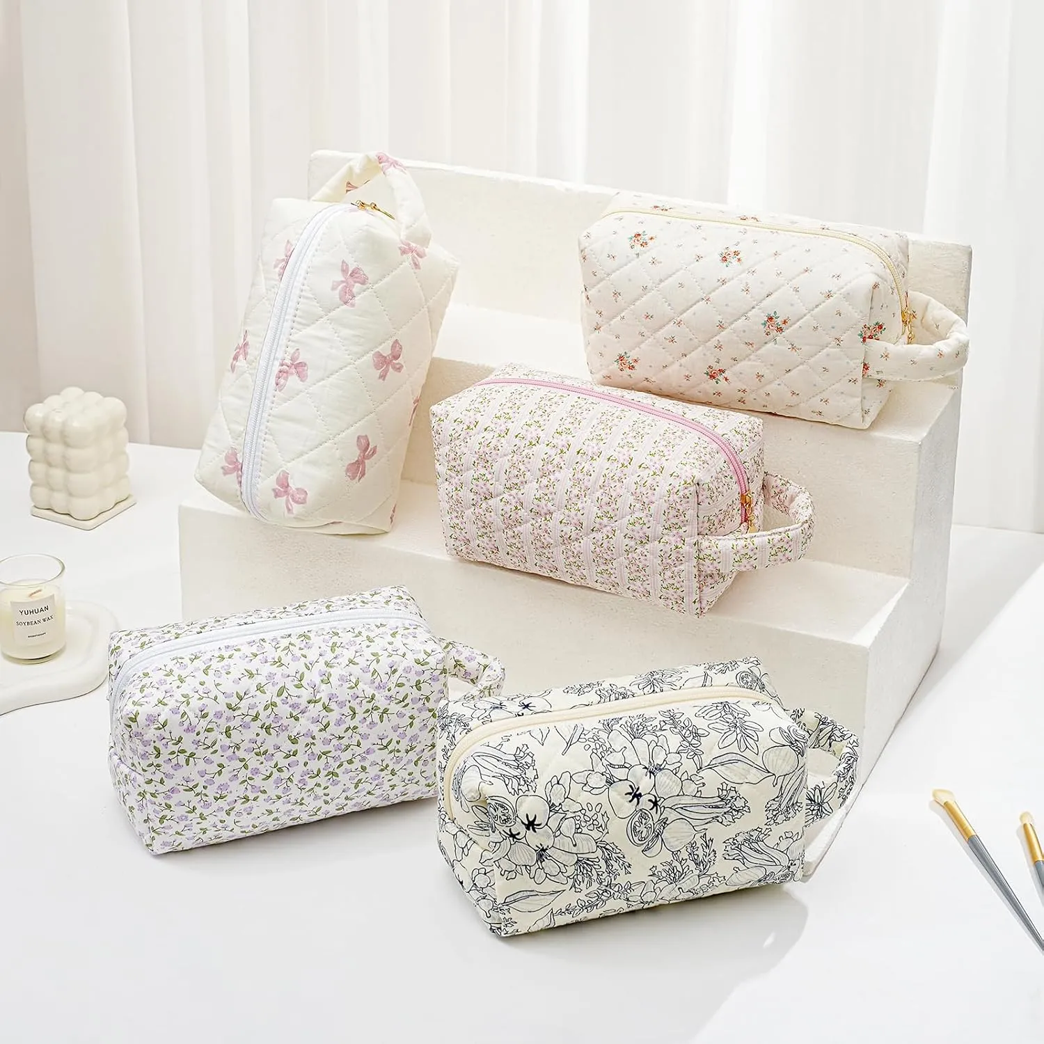 Gleyemor Cute Small Quilted Makeup Bag for Women, Floral Cotton Cosmetic Bag, Toiletry Pouch Travel Essentials Christmas Gifts (Navy Flowers)
