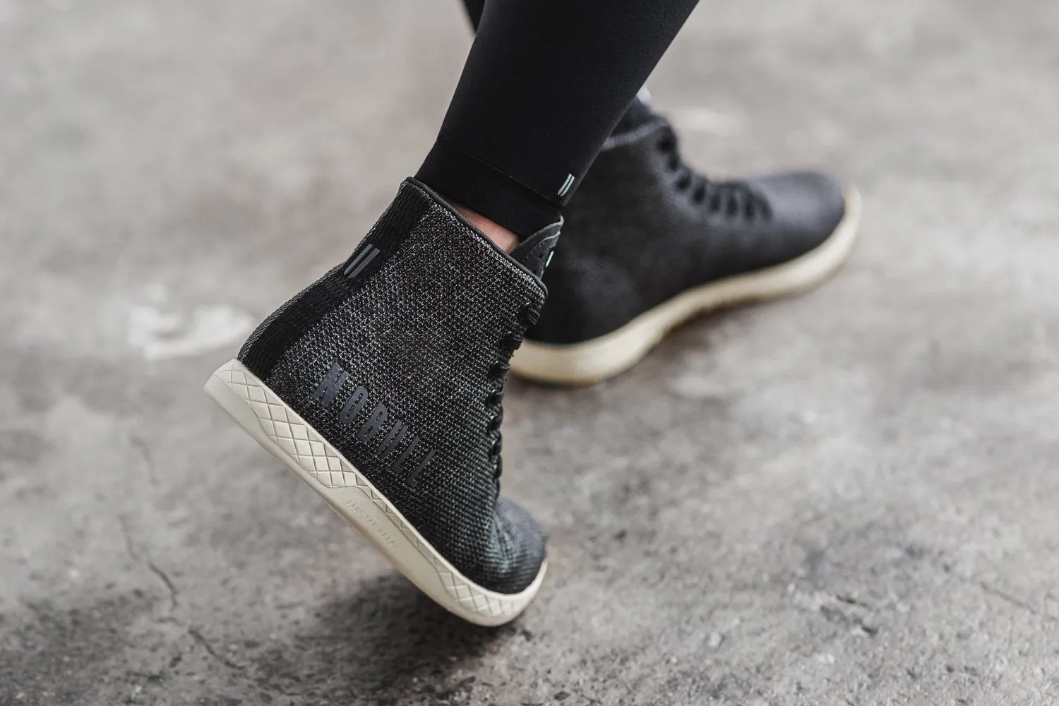 HIGH-TOP BLACK HEATHER TRAINER (WOMEN'S)