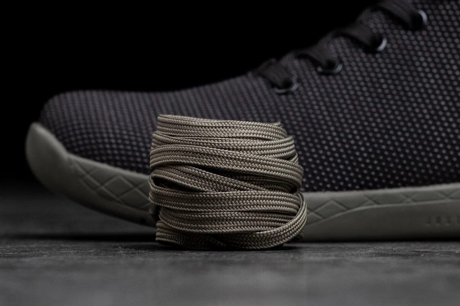 HIGH-TOP BLACK IVY TRAINER (MEN'S)