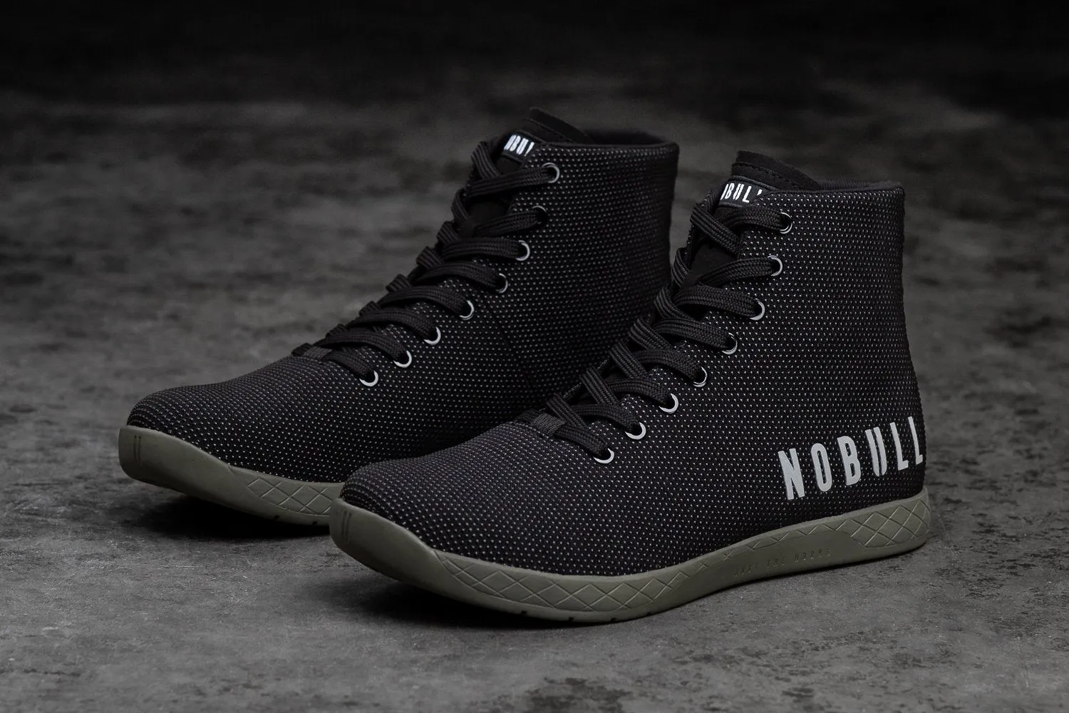 HIGH-TOP BLACK IVY TRAINER (WOMEN'S)