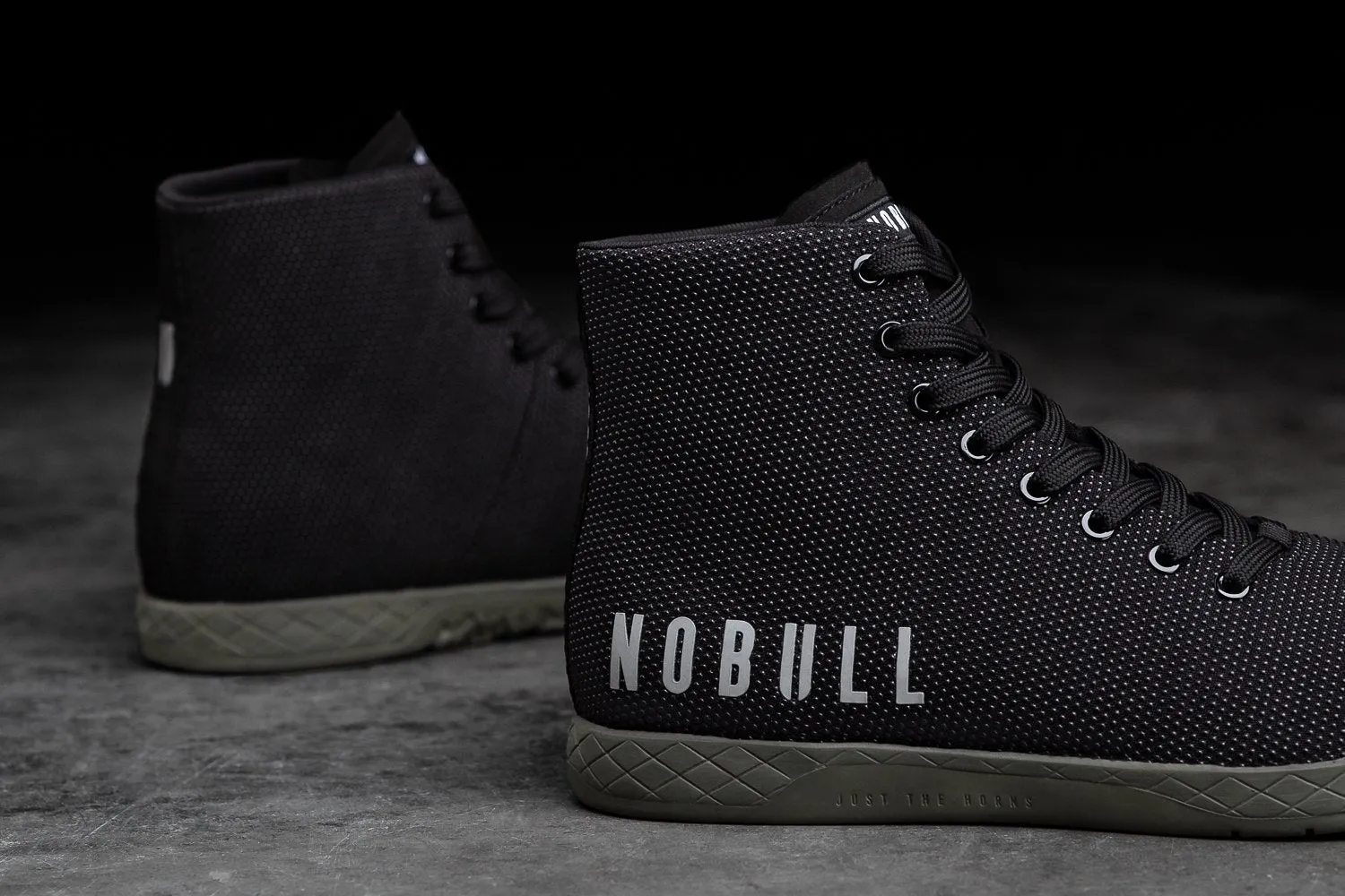 HIGH-TOP BLACK IVY TRAINER (WOMEN'S)
