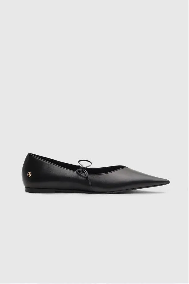 Nikki Flats Black