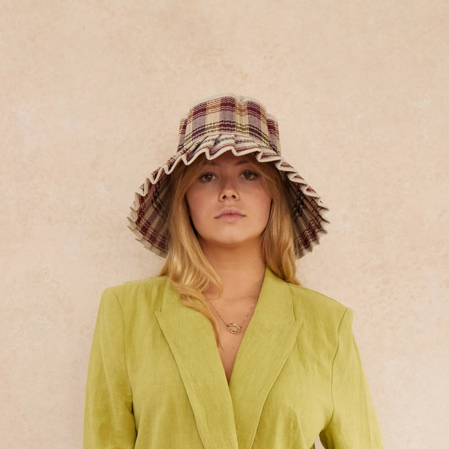 SINGAPORE - ISLAND CAPRI SUN HAT - MAXI