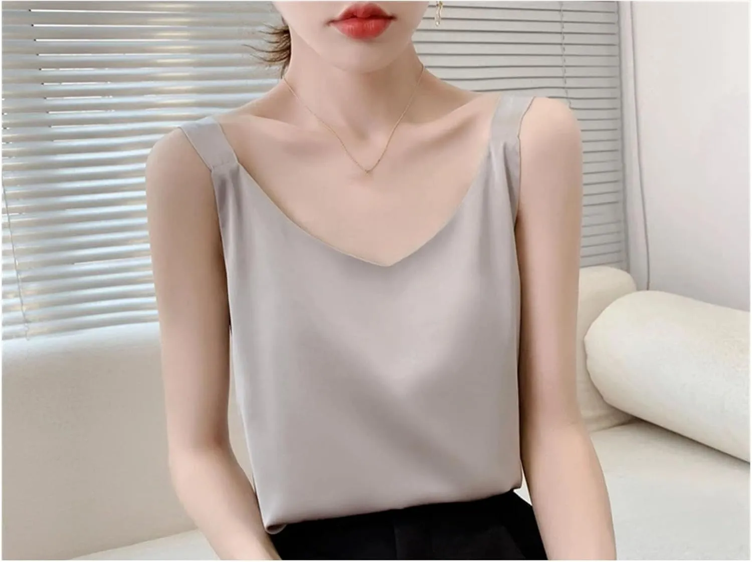 Women's Silk Camisole V-Neck Satin Bottoming Vest Sleeveless Sling Silk Tops